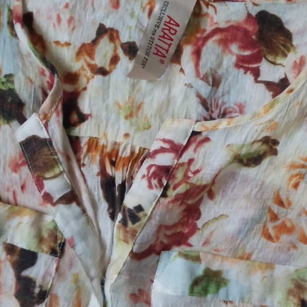 Stitch Fix Aratta Fiorna Split Neck Top Small - Picture 2 of 3